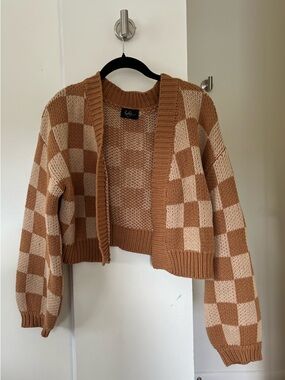 Checkerboard Knit Sweater Sleeve in Camel and Cream
